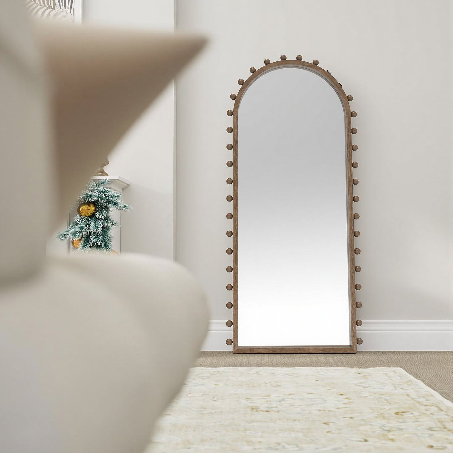 Solid wood frame mirror with Tneosis arch shape
